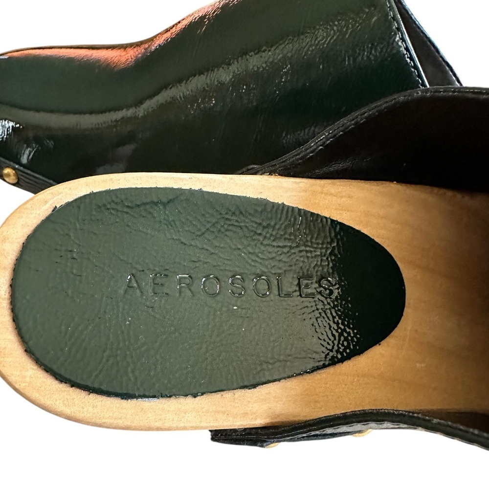 AEROSOLES Holiday 🌲 Green Patent Leather Clogs - Picture 7 of 7